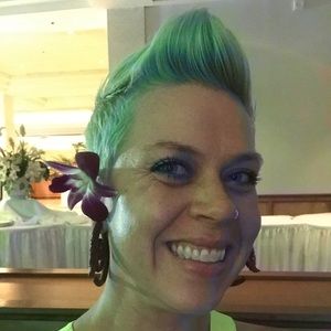 Meet your Posher, Jane